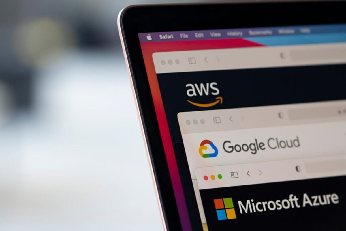 Amazon și Microsoft se confruntă cu o sesizare a autorității de reglementare din Marea Britanie privind piața serviciilor cloud