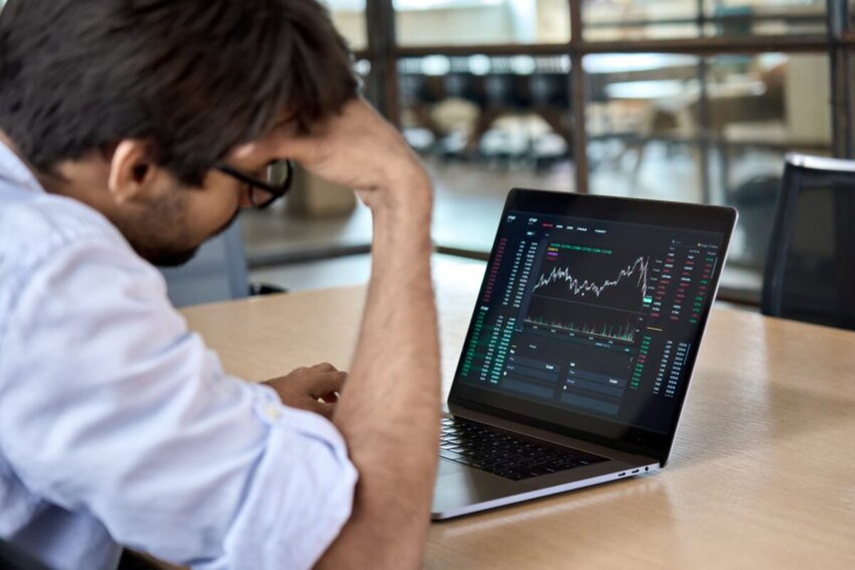 Nivelul datoriilor neperformante a crescut cu 61% pentru IMM-urile britanice, în timp ce lanțurile de aprovizionare sunt afectate de creșterea numărului de insolvențe
