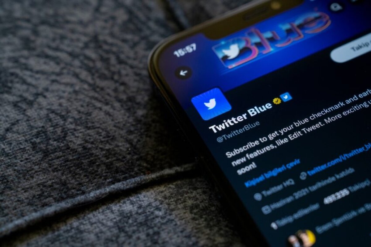 Beyoncé și Ronaldo, printre cei care vor pierde cecul albastru de pe Twitter în urma epurării