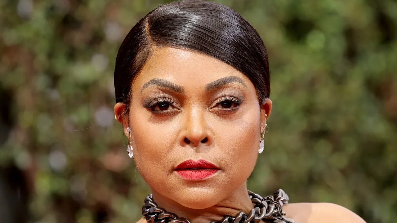 Căzut la picioarele lui Taraji P Henson, chiar unde se termină coada de cal împletită – Vezi poze