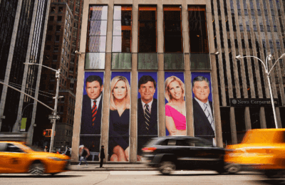 De ce ieșirea lui Tucker Carlson de la Fox News arată ca o execuție