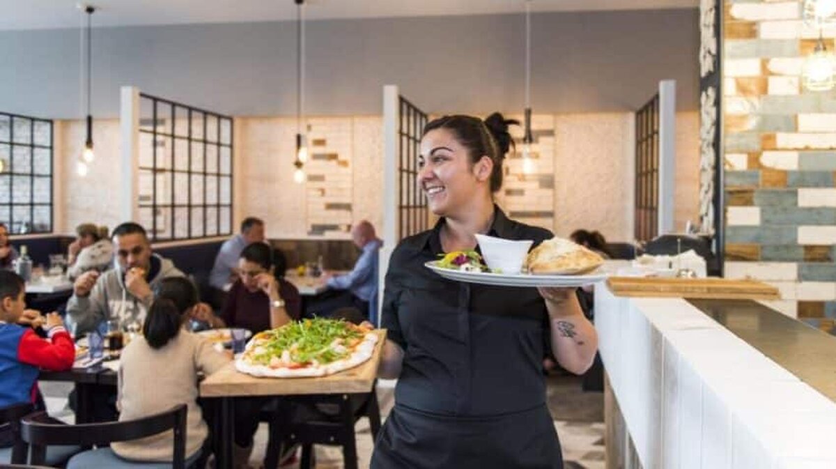 Prezzo se pregătește pentru o confruntare între proprietari în legătură cu închiderea restaurantelor