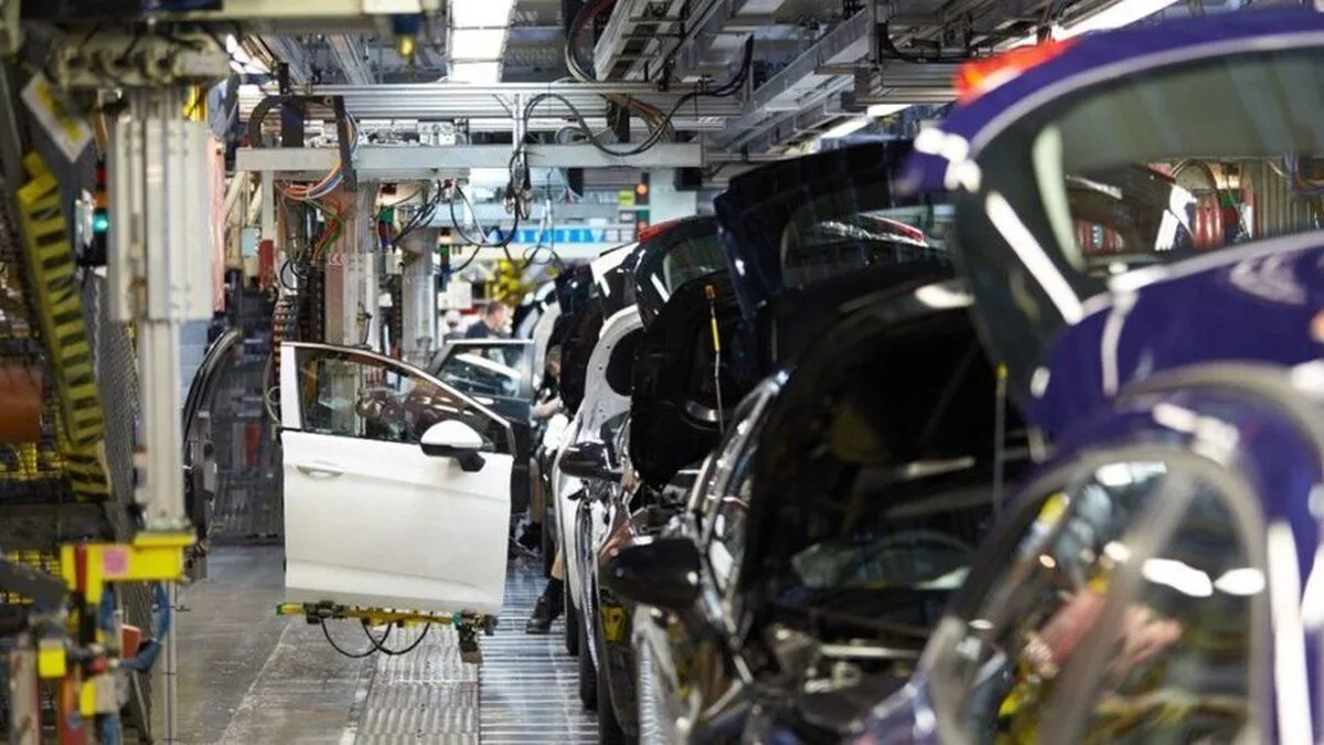 Constructorul Vauxhall avertizează că Brexitul amenință mașinile electrice din Marea Britanie