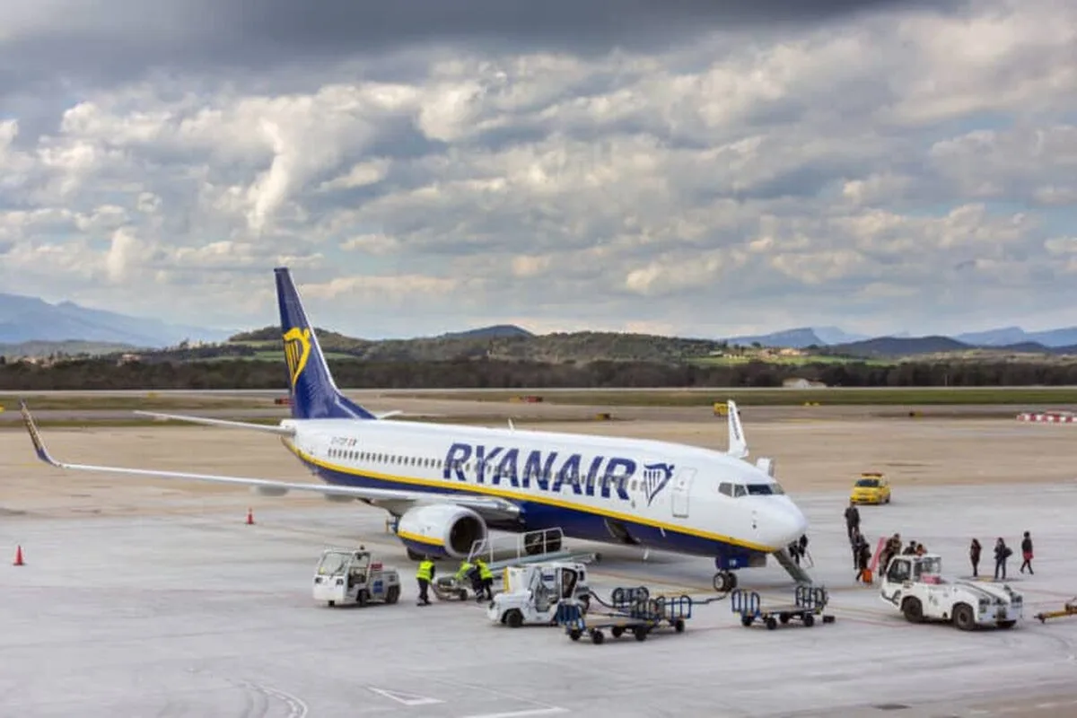 Ryanair semnează un contract de 40 de miliarde de dolari pentru 300 de avioane Boeing
