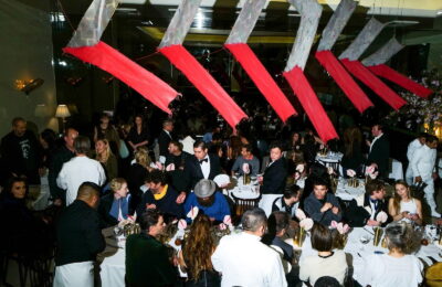 După covorul roșu de la Met Gala, cei mai buni artiști de frumusețe ai serii se întâlnesc la Mr. Chow
