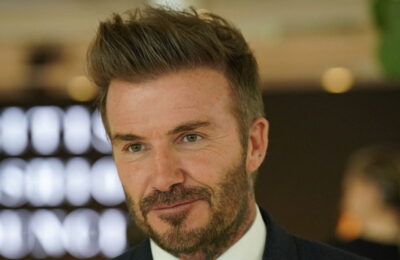 David Beckham și-a etalat abilitățile de machiaj pe TikTok-ul Victoriei – vezi fotografii