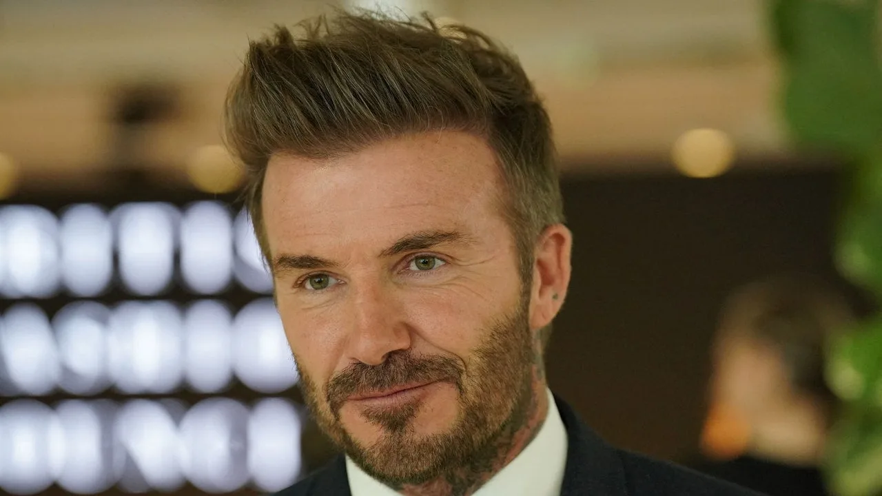 David Beckham și-a etalat abilitățile de machiaj pe TikTok-ul Victoriei – vezi fotografii