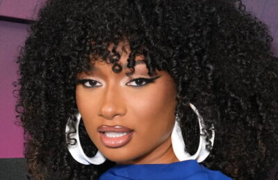 Megan Thee Stallion tocmai a lansat suficiente unghii pentru toată vara – Vezi fotografiile