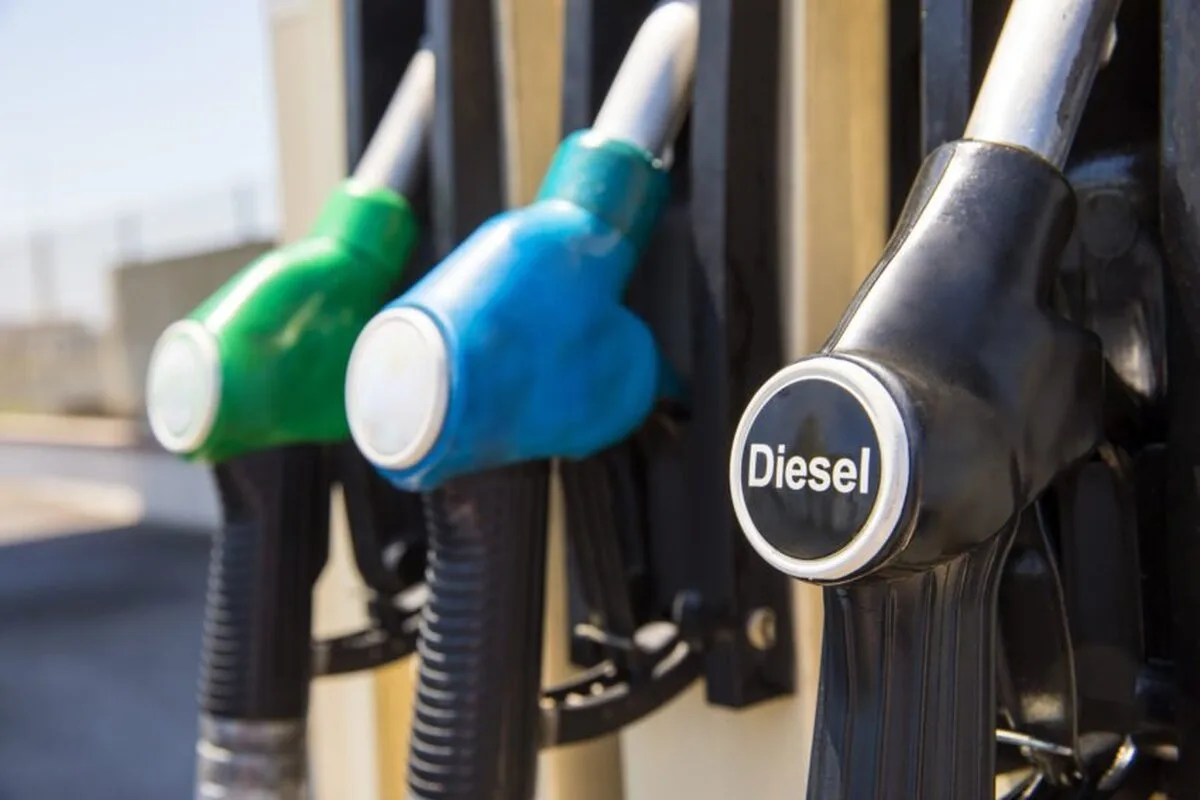 RAC spune că șoferii diesel sunt „înșelați”, deoarece prețurile en-gros sunt mai ieftine decât benzina de luni de zile