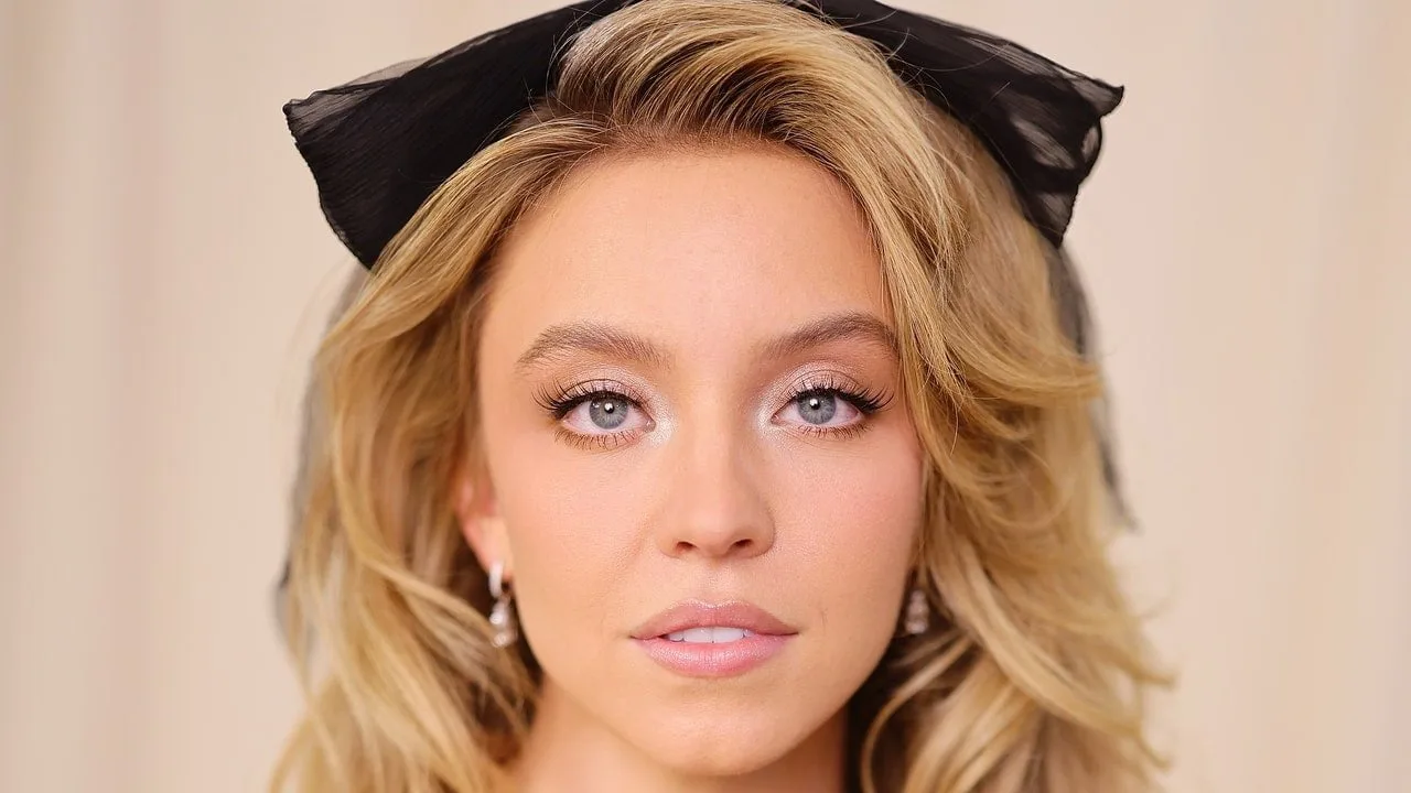 Sydney Sweeney tocmai a demonstrat că nu există prea mult fard de obraz – Vezi poze