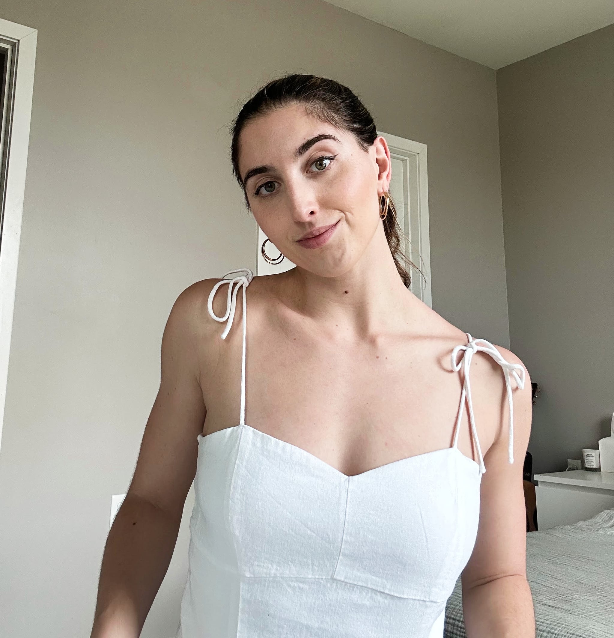 Vechiul Navy Linen-Blend Tie-Shoulder Cropped Cami  recenzie