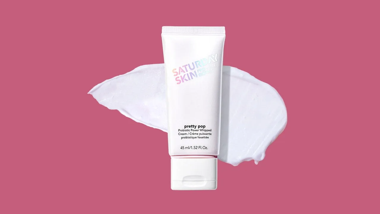 Saturday Skin Pretty Pop Probiotic Power Whipped Cream îmi oferă o piele catifelată și moale într-un singur pas – Review