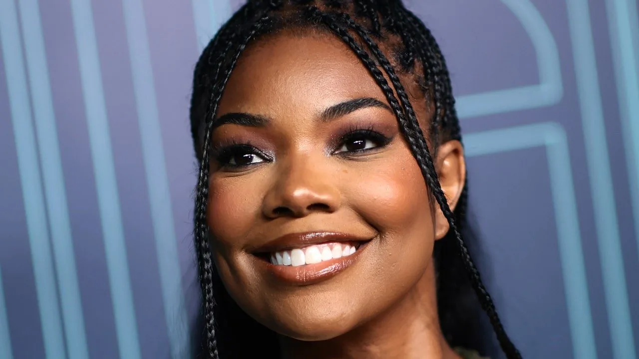 Gabrielle Union face ca procesul de desfacere a împletiturilor să pară incredibil de ușor – Vezi video