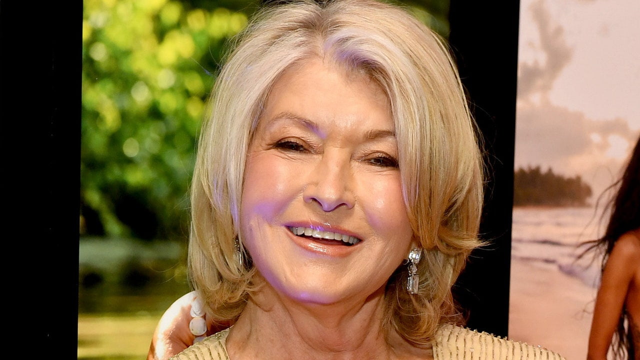 Martha Stewart tocmai a dezvăluit secretul părului ei voluminos – Vezi foto