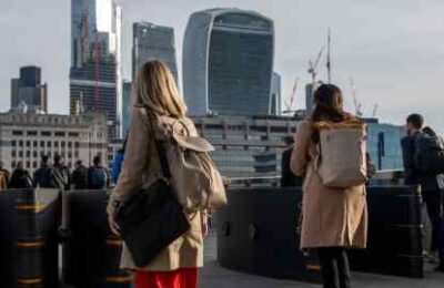 Politicienii britanici vor investiga sexismul din City