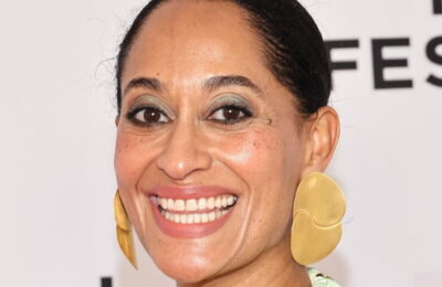 Nu pot să descriu culoarea unghiilor lui Tracee Ellis Ross, dar îmi place – Vezi poze