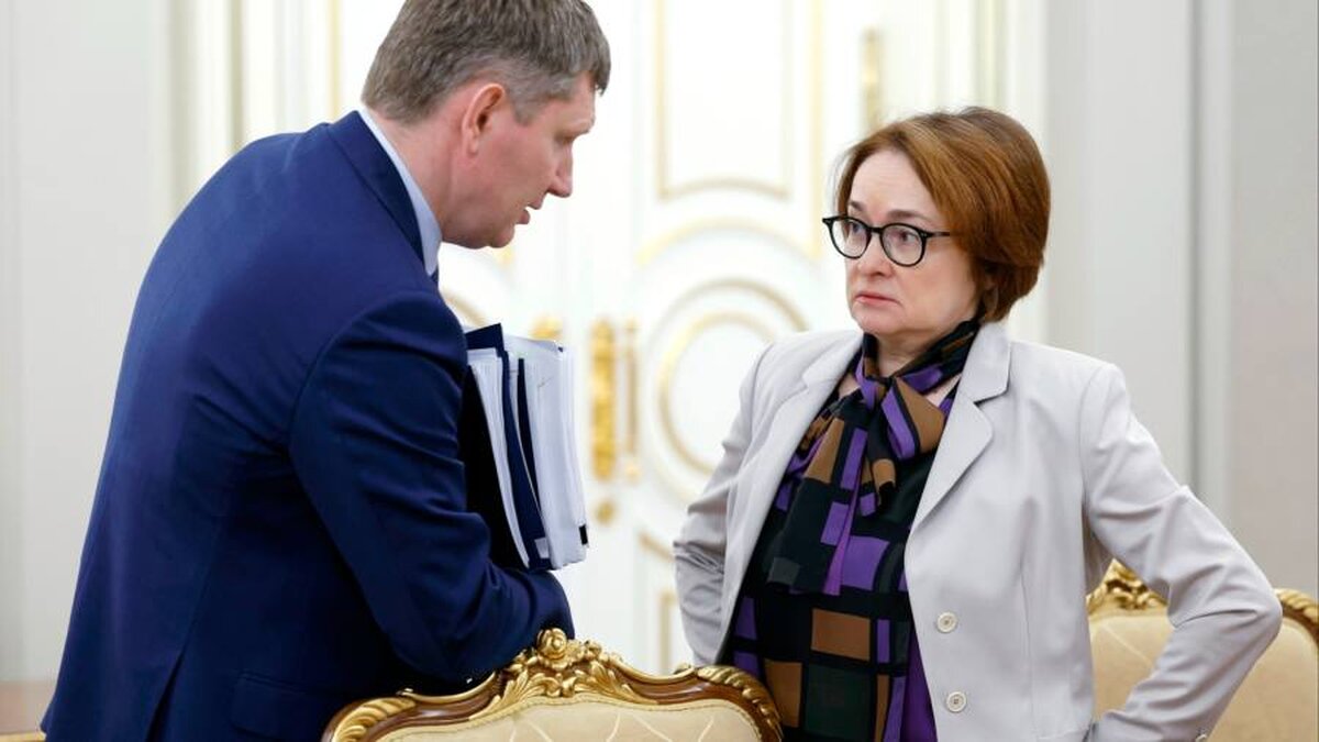 Slăbiciunea rublei/petrolul: stresul de luptă va forța Rusia să pompeze mai mult