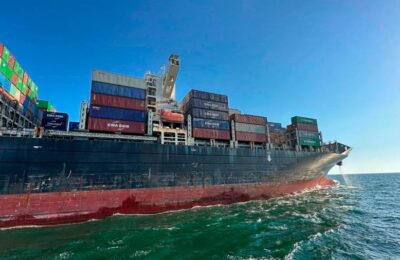 Ucraina sfidează amenințarea Rusiei cu un atac naval, în timp ce o navă de containere părăsește Odesa