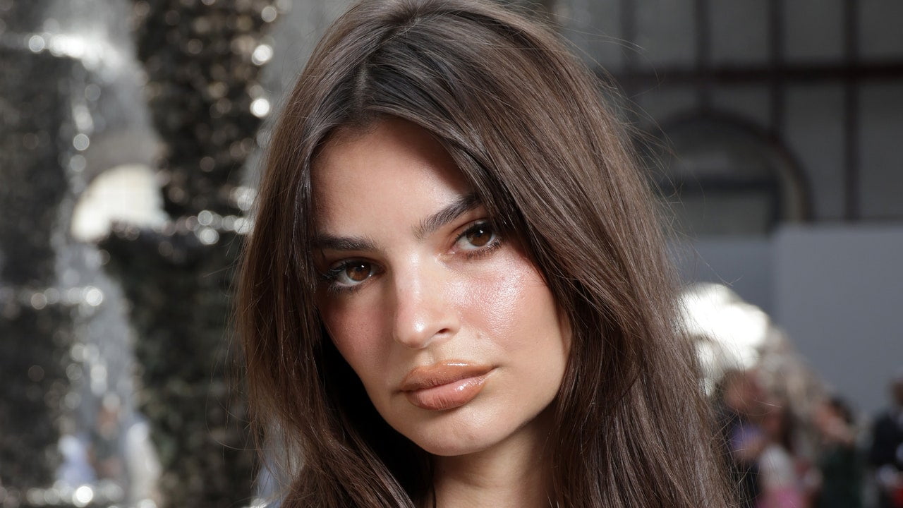 Nu am mai văzut niciodată o manichiură ca „unghiile de șarpe” ale lui Emily Ratajkowski – Vezi poze