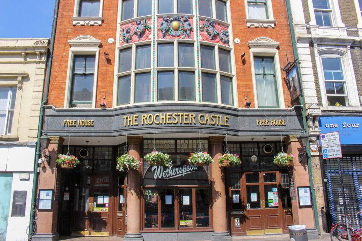 Wetherspoons închide mai multe pub-uri, zeci de localuri din Marea Britanie fiind destinate închiderii… localul tău face ultima comandă?