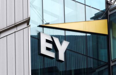 EY va crea peste 1.000 de locuri de muncă în Irlanda de Nord