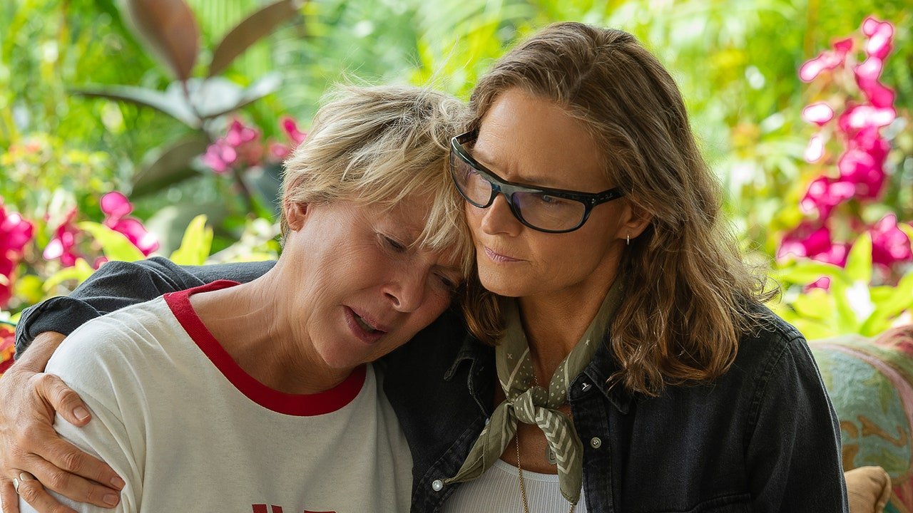 Annette Bening și Jodie Foster sunt principalele candidate la Oscar pentru „Nyad