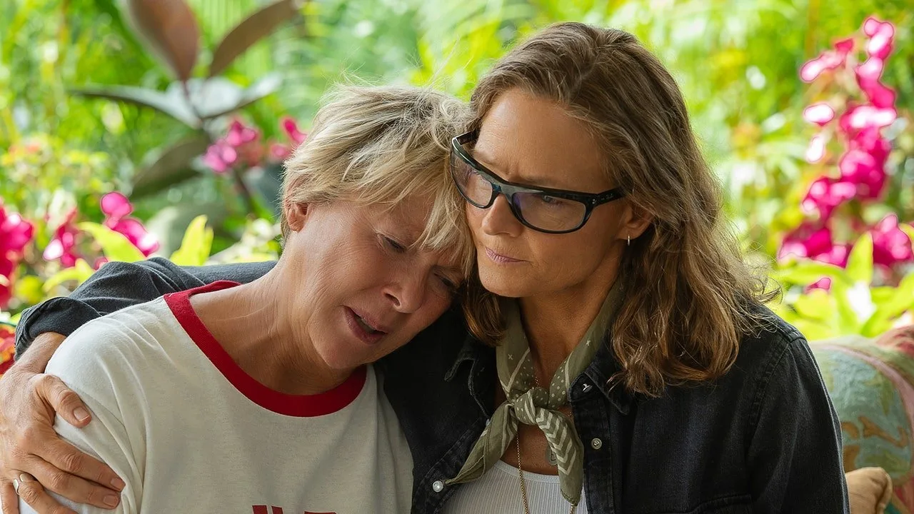 Annette Bening și Jodie Foster sunt principalele candidate la Oscar pentru „Nyad