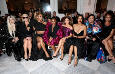 Janet Jackson sărbătorește 15 ani de Christian Siriano în timpul NYFW
