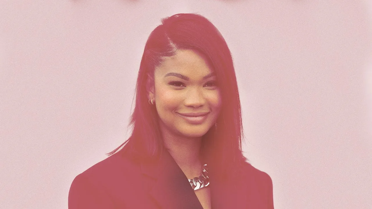 Cum a gestionat Chanel Iman toate modurile în care sarcina i-a schimbat pielea – Interviu