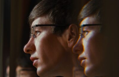 Saltburn este stilat și intrigant, cu Barry Keoghan la comandă deplină