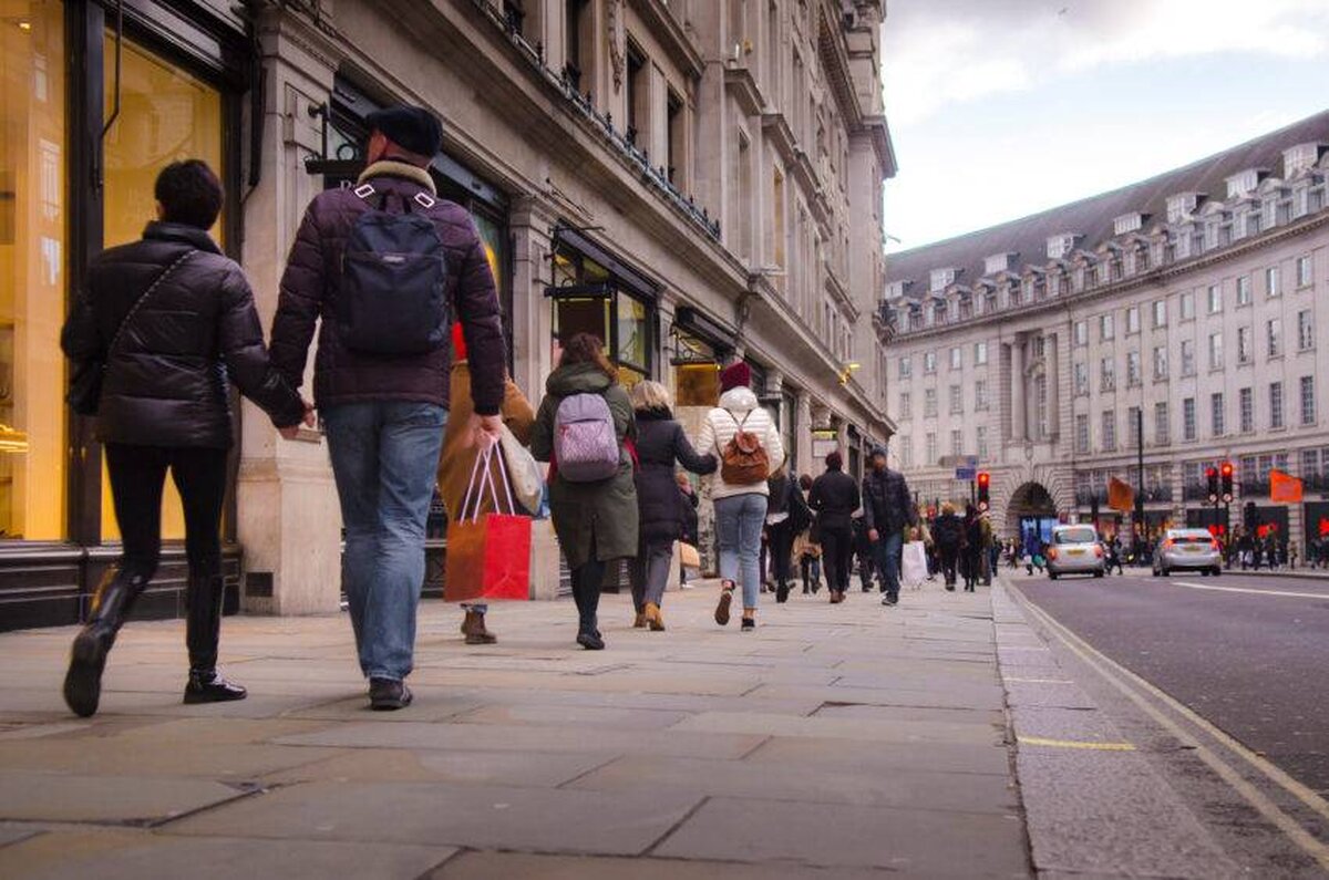 Economia britanică a crescut mai rapid decât cea a Germaniei și Franței după Covidiu