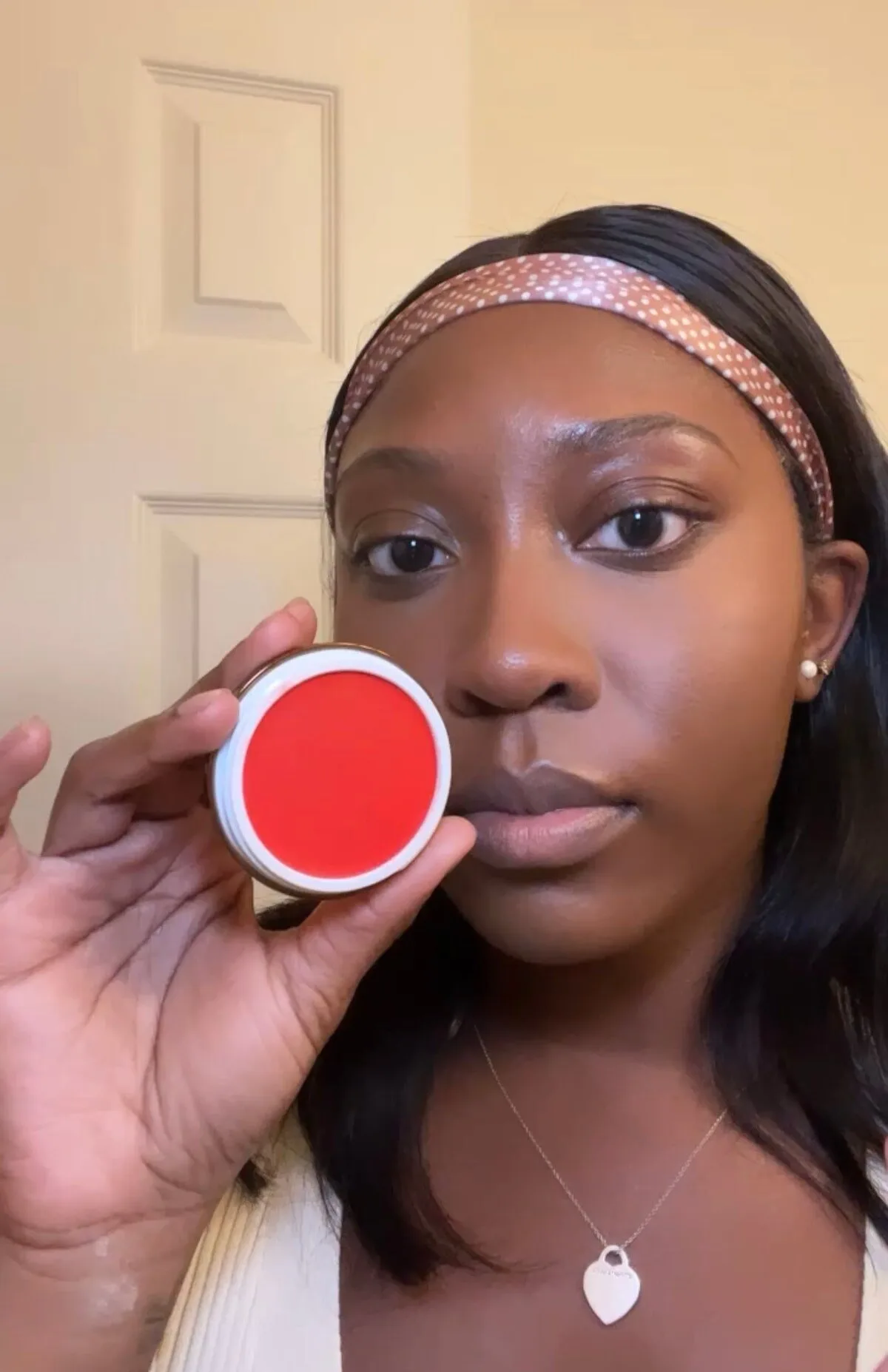 Blush-ul Danessa Myricks Blurring Balm este MVP-ul în toate machiajele mele
