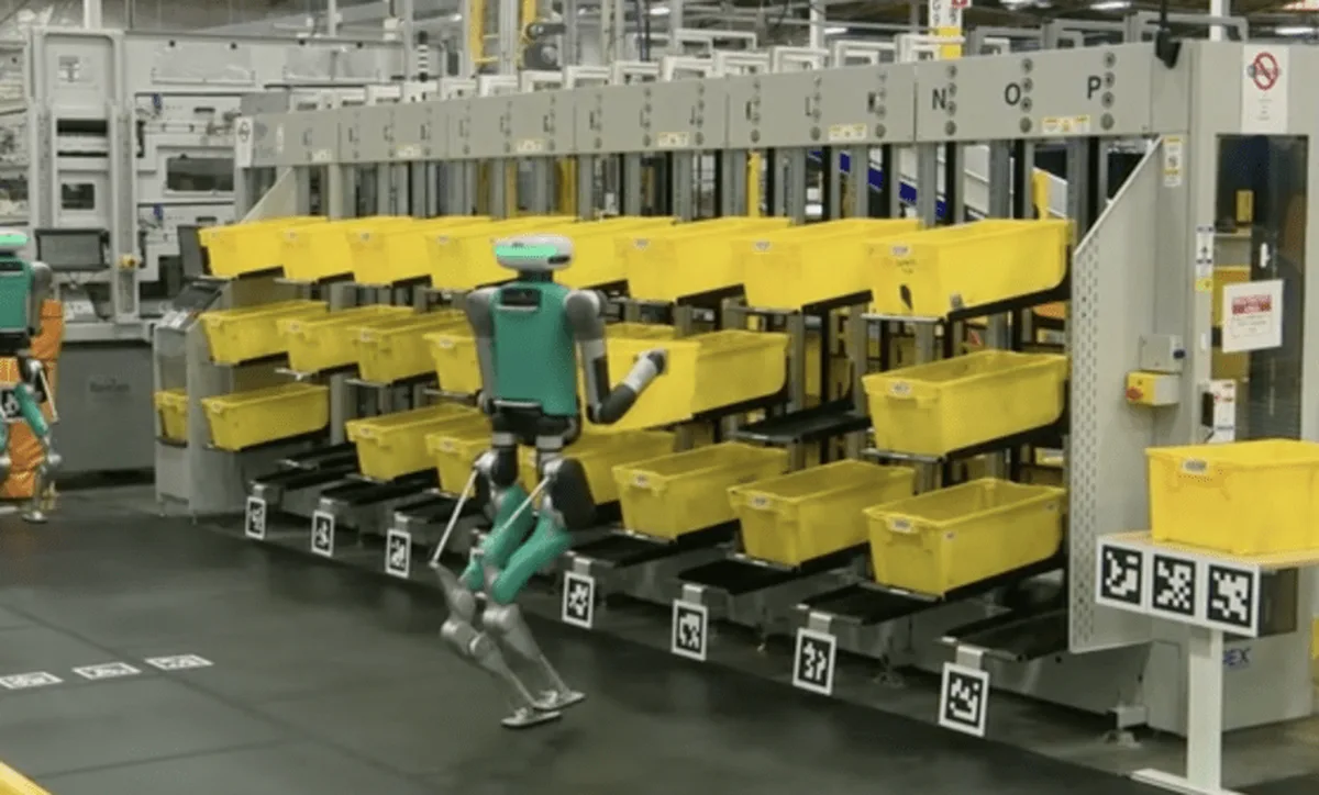 Amazon va lansa roboți umanoizi pentru a „elibera” personal