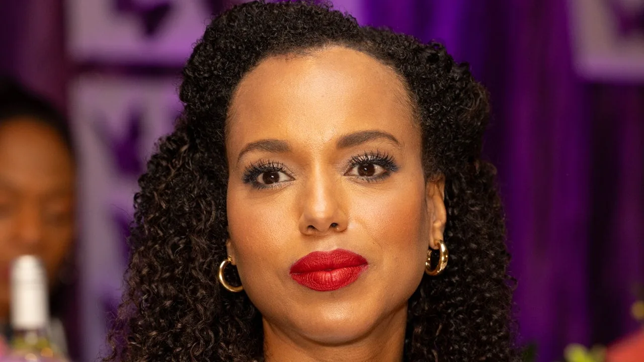 Nu pot spune unde se termină buclele lui Kerry Washington – Vezi poze