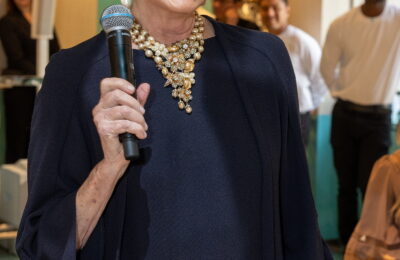 Martha Stewart a intrat în plin „Mic dejun la Tiffany” cu ultima ei coafură – Vezi poze