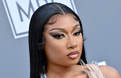 Megane Thee Stallion ne aduce deja tuturor manichiura de Halloween Inspo – Vezi poze