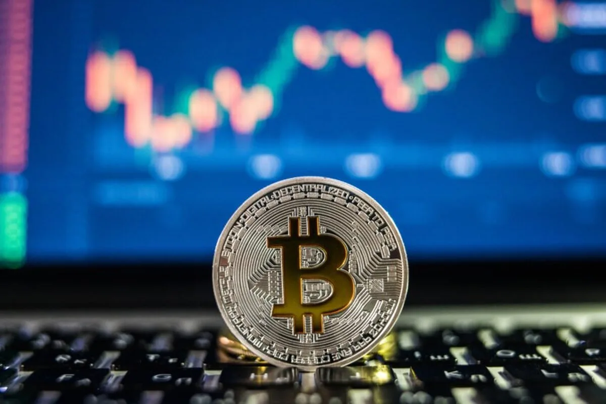 Bitcoin urcă la maximul ultimelor 17 luni, pe măsură ce speculațiile cu ETF-uri cresc