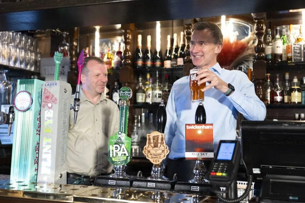 Hunt aruncă un colac de salvare pentru multe pub-uri din Marea Britanie unde ultimele comenzi se apropiau cu pași repezi
