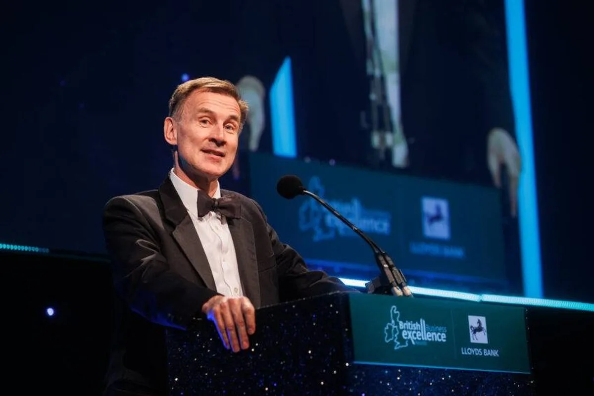 Cancelarul Jeremy Hunt salută cele mai bune întreprinderi britanice la Premiile Lloyds Bank British Business Excellence Awards