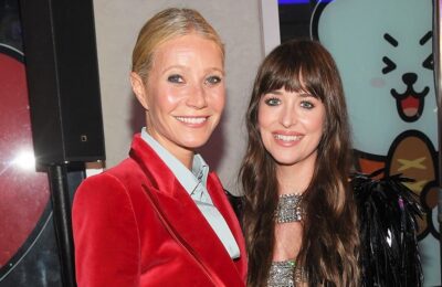 Gwyneth Paltrow se ține de mână cu Dakota Johnson într-un instantaneu dulce