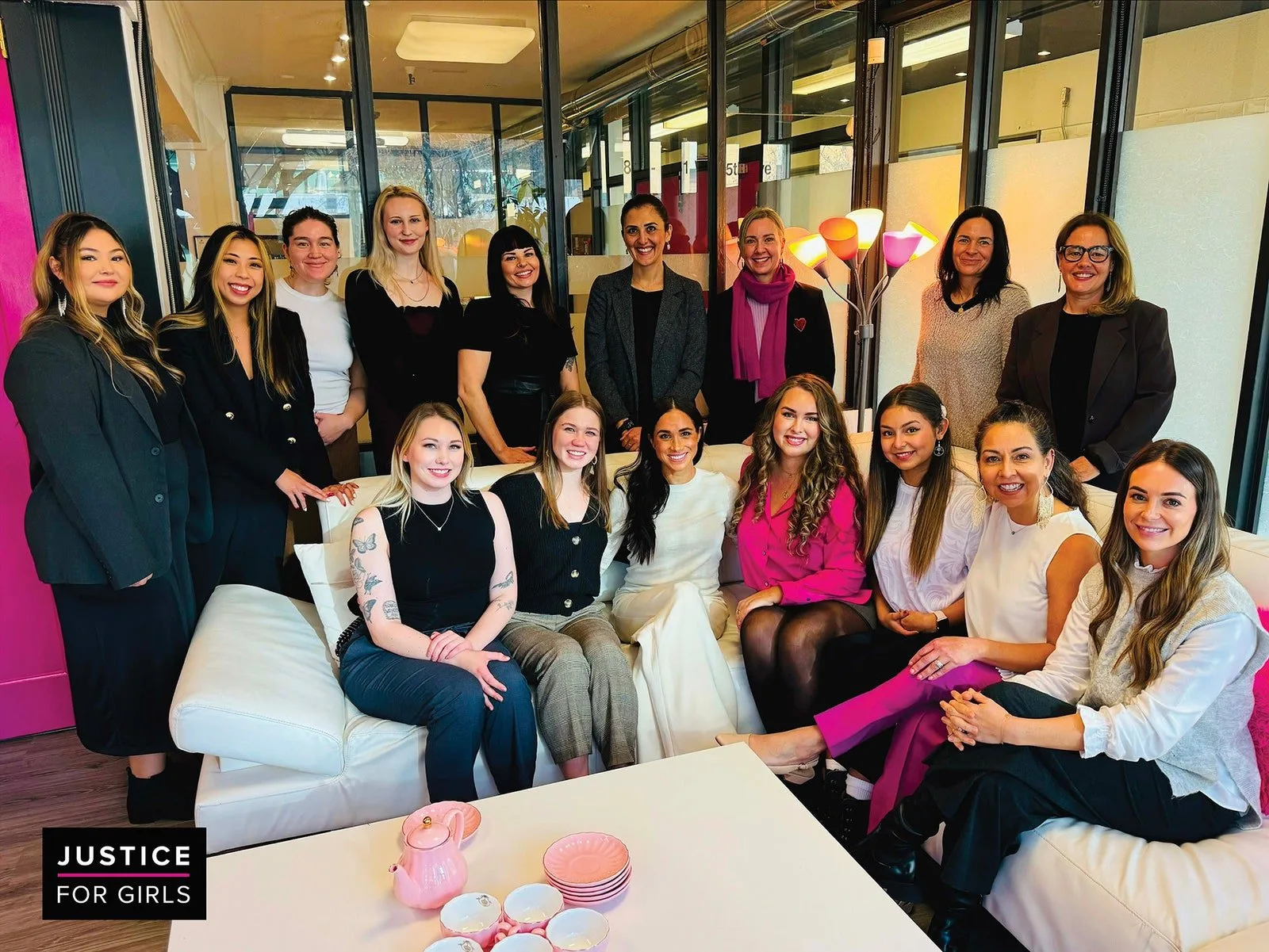 Meghan Markle se întoarce la organizația caritabilă a fetelor din Vancouver după vizita din 2020