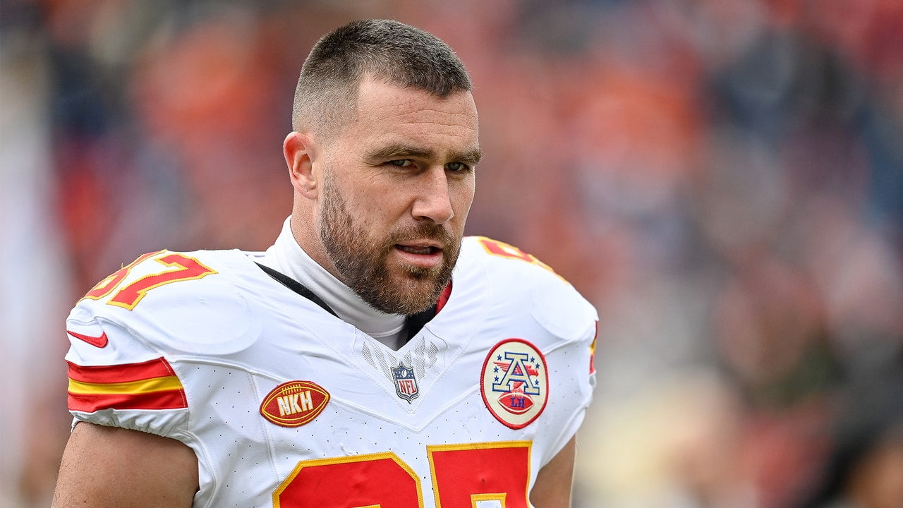 Travis Kelce își numește vechile tweet-uri „prostii”, dar încă iubește Olive Garden