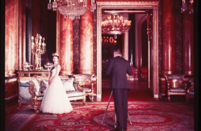 Cum a contribuit Cecil Beaton la inventarea Reginei Elisabeta și a Prințesei Margareta