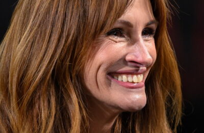Julia Roberts tocmai și-a făcut același breton pe care îl avea în 2006