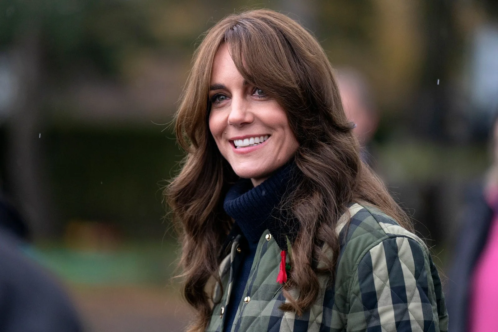 Bretonul Bardot al lui Kate Middleton strigă practic „păr de toamnă” – Vezi fotografiile