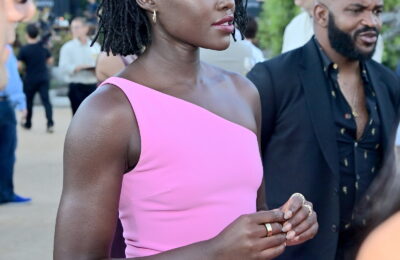 16 idei de coafură Pretty Locs – vezi fotografii