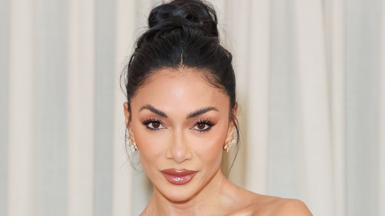 Nicole Scherzinger nu a avut niciodată părul ca această „tunsoare Winona Ryder Pixie Cut” – Vezi fotografiile