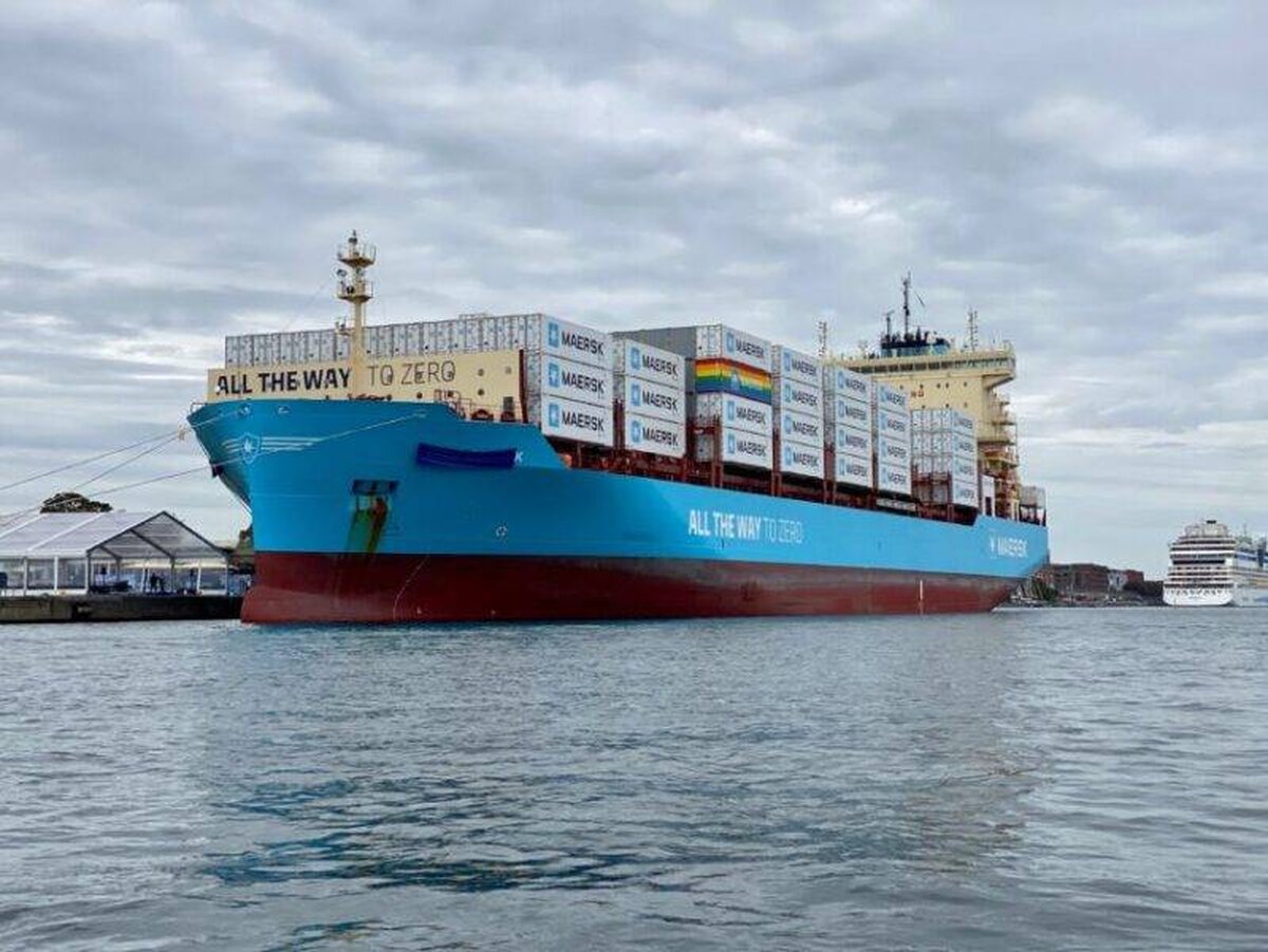 Firmele de transport maritim își suspendă cursele în Marea Roșie din cauza atacurilor