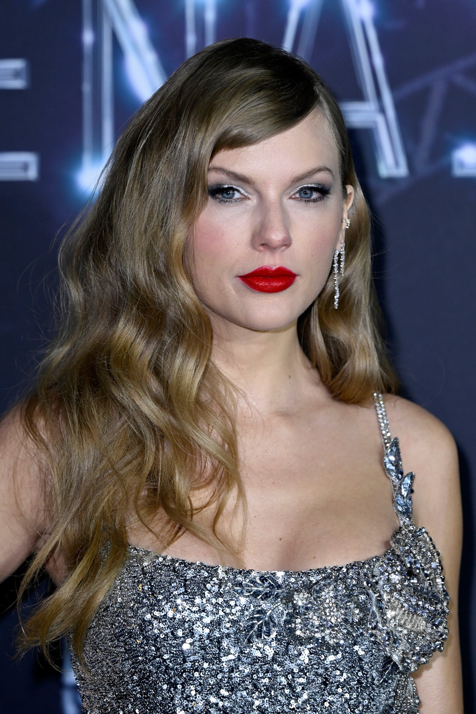 Taylor Swift tocmai a ținut o lecție de maestru în a ascunde bretonul într-o coafură – Vezi fotografiile
