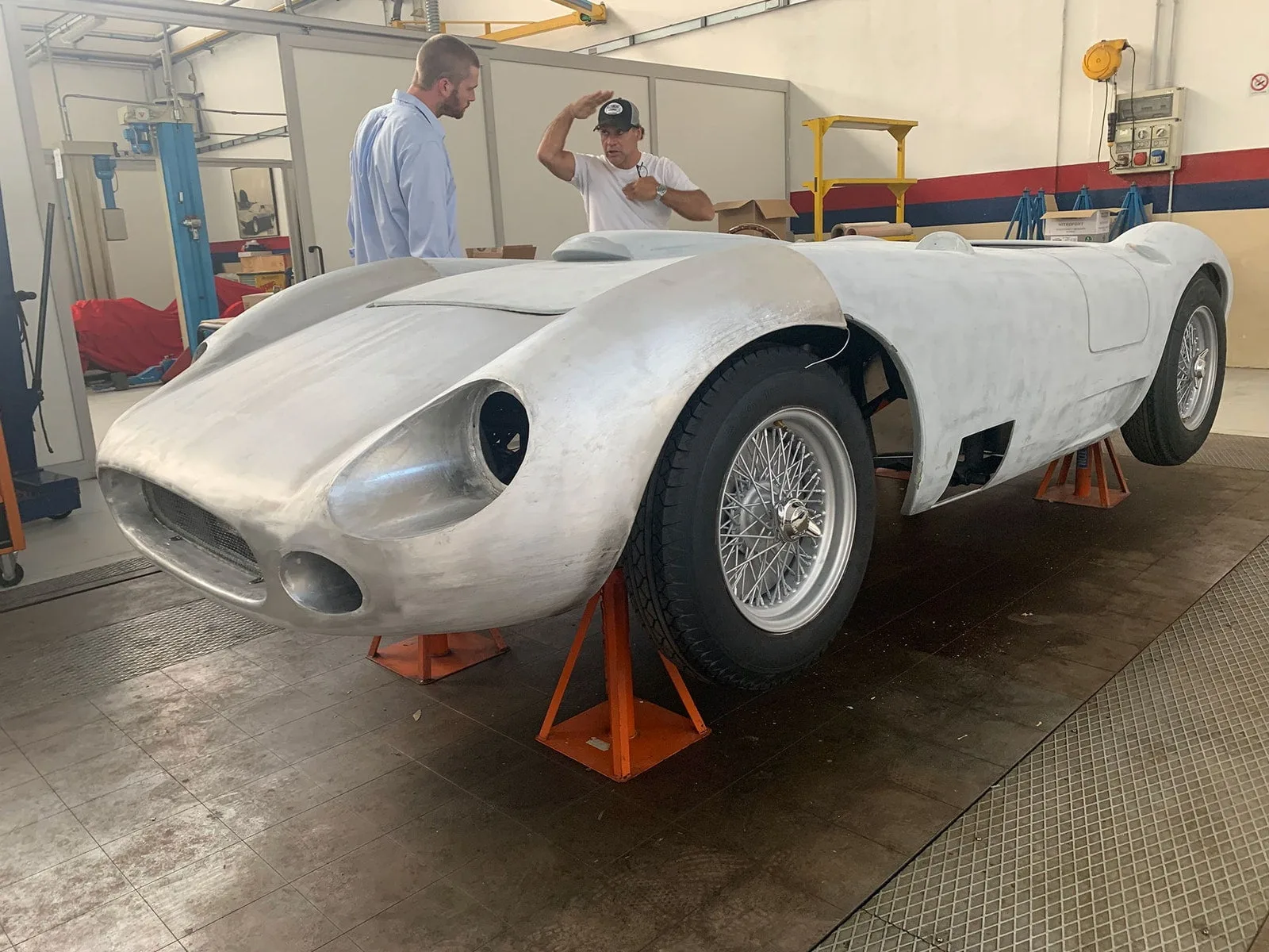 Secretul curselor și accidentelor realiste și terifiante ale mașinilor Ferrari